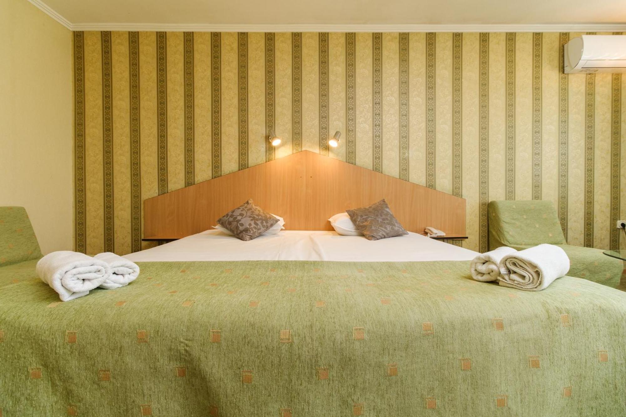 Noviz Hotel Пловдив Экстерьер фото