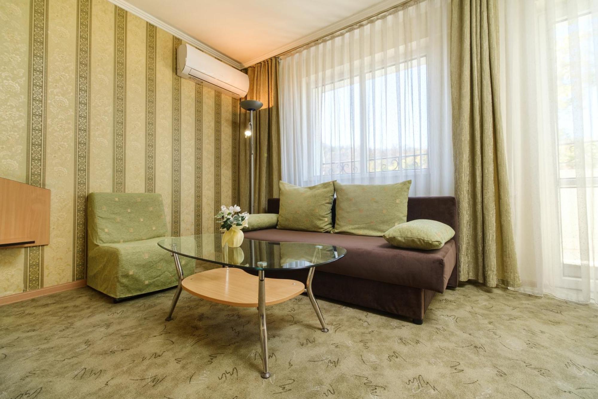 Noviz Hotel Пловдив Экстерьер фото