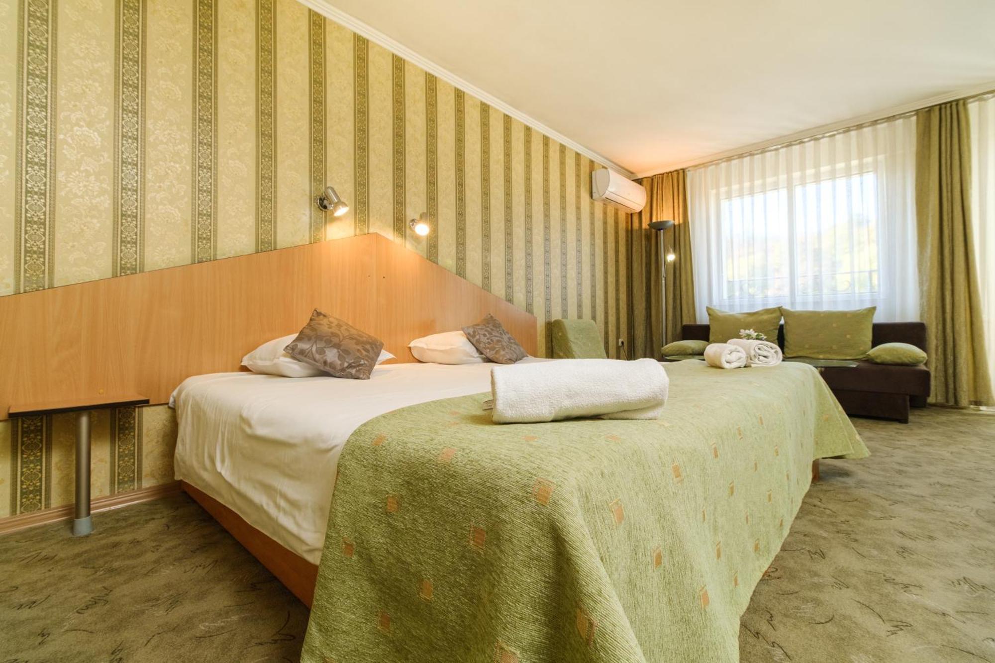 Noviz Hotel Пловдив Экстерьер фото