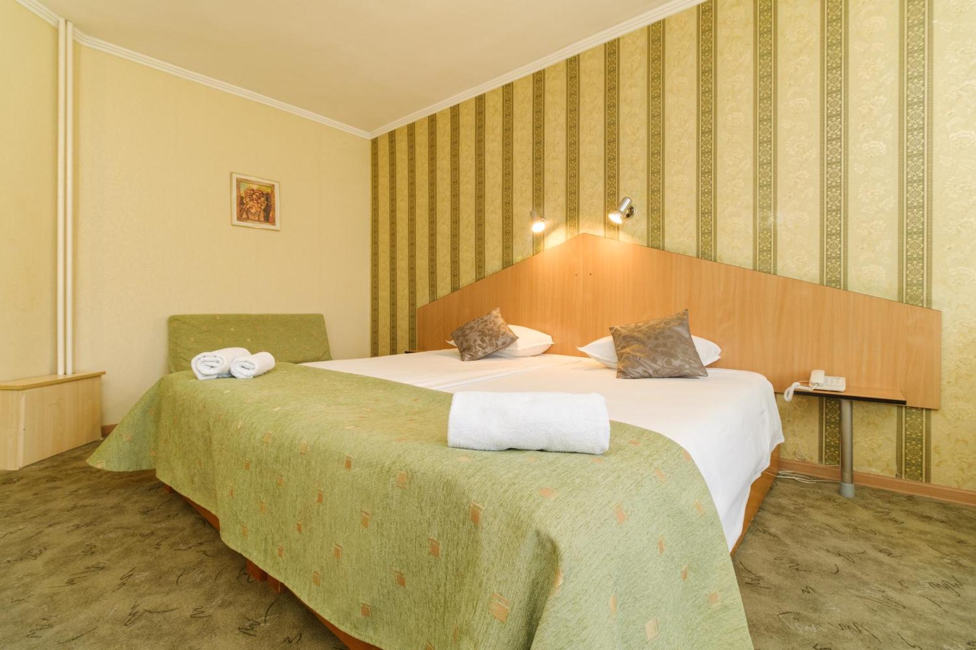 Noviz Hotel Пловдив Экстерьер фото