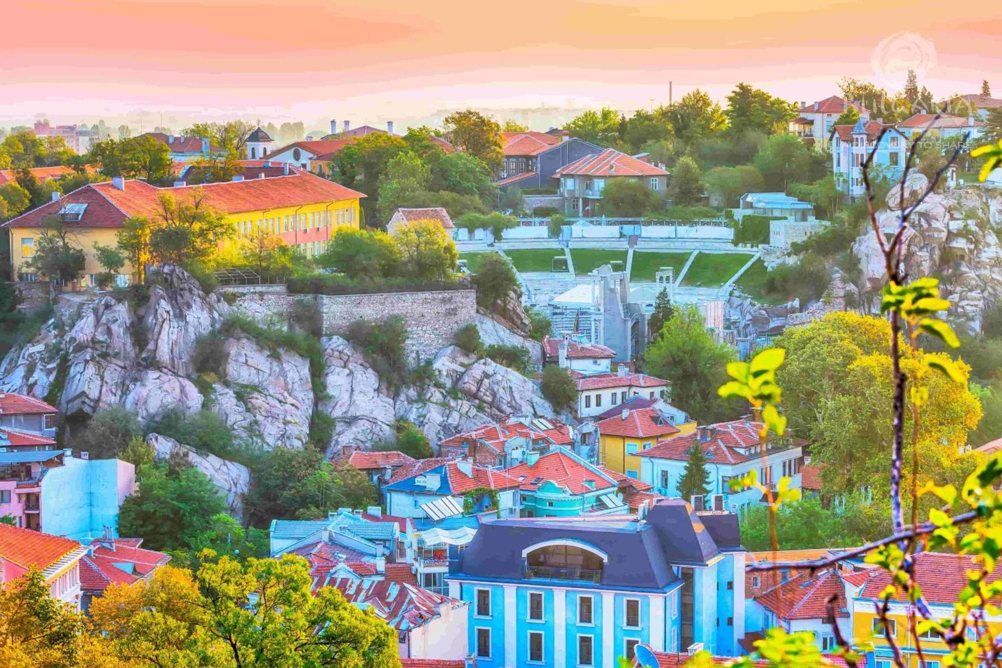 Noviz Hotel Пловдив Экстерьер фото